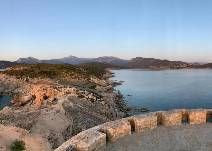 Villa pieds dans l'eau, Casa d'Omigna, Corse du sud, Cargèse, Cargèse